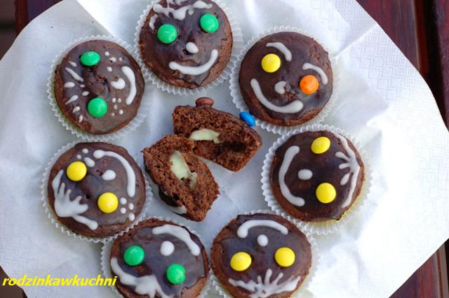 Nadziewane buziaczki_nadziewane czekoladowe muffinki_dania dla dzieci