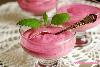 Różowo - pianka jagodowa_mleczna galaretka z owocami_desery_dania dla dzieci