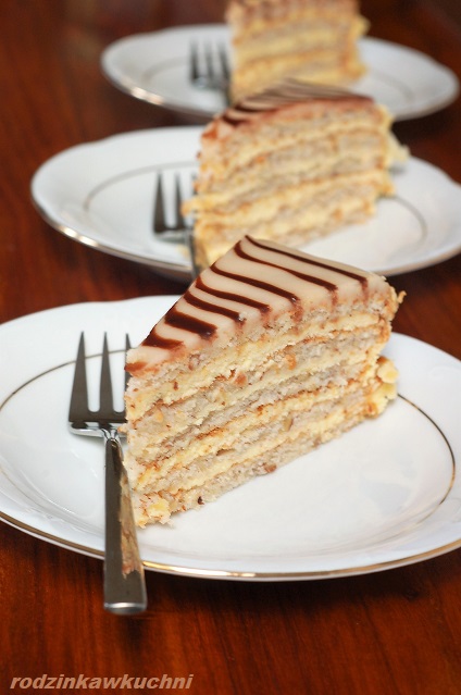 tort węgierski Esterhazy_tort migdałowy_tort z kremem maślano-budyniowym_tort dla gości_Boże Narodzenie